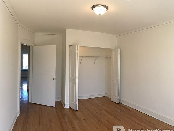 5th image of 3422 W Foster Ave