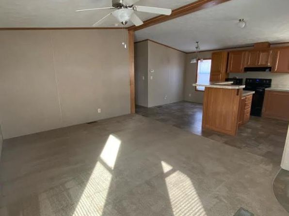 501 Maple Aly