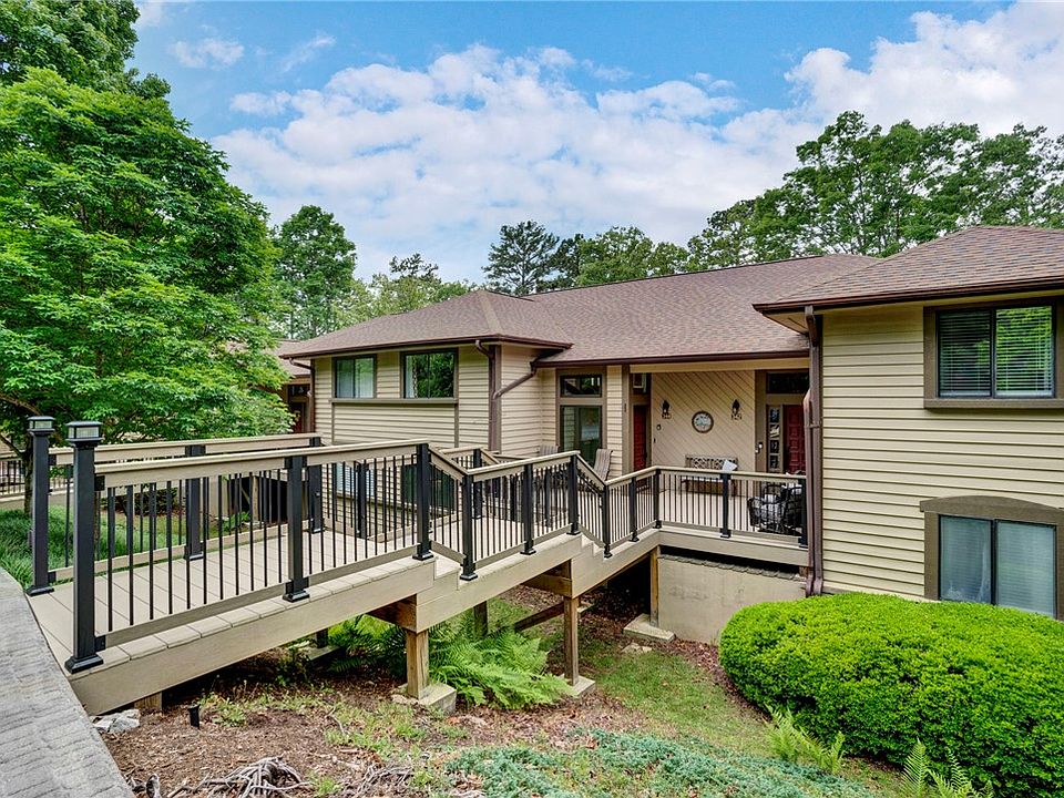1st image of 344 Coveview Ct
