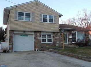 106 Pelham Rd N, Voorhees, NJ 08043