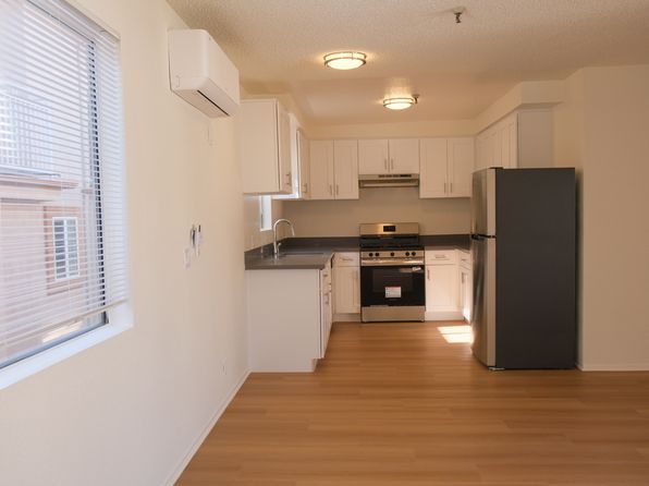 13325 Kornblum Ave APT 39