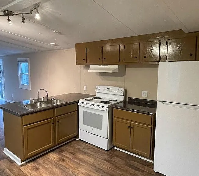 219 George Hudson Rd — Photo 19