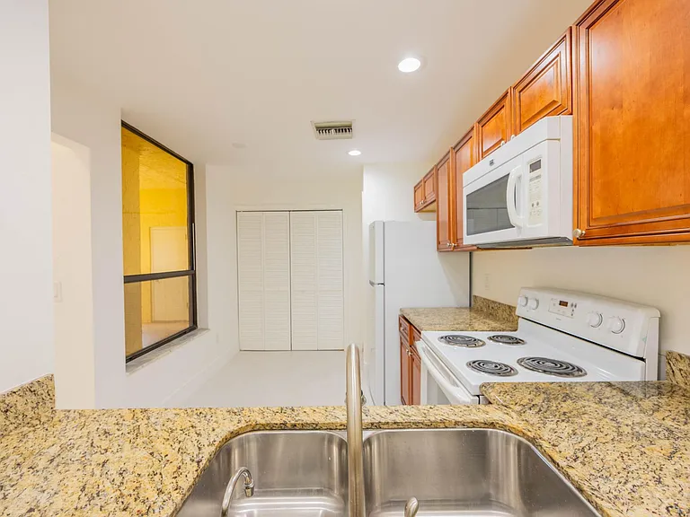 7520 La Paz Blvd #104 — Photo 16