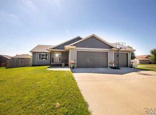 2601 E Augusta St, Brandon, SD 57005