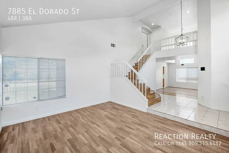 Coming Soon! Your Perfect Two-Story 4 Bedroom/3 Bathroom "Heritage" Fontana Home. — Photo 3