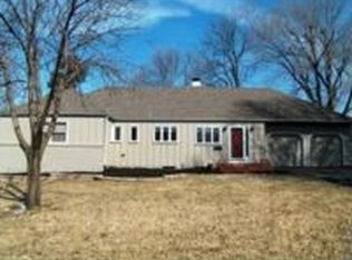 5600 W 82nd St, Prairie Village, KS 66208