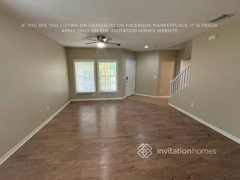 6413 Bridgecrest Dr — Photo 2