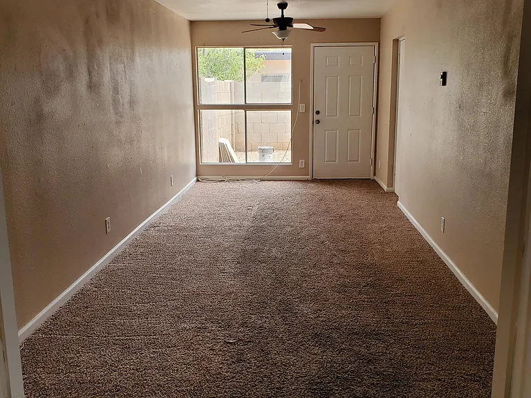 1719 E Gaylon Dr — Photo 12