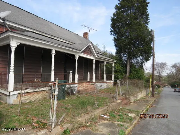 2069 3rd St, Macon, GA 31201