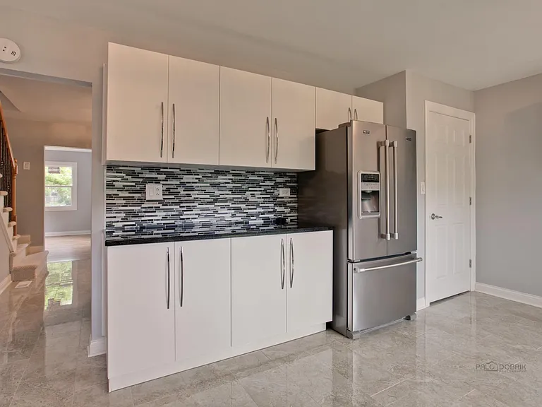8 Bernard Ct — Photo 13