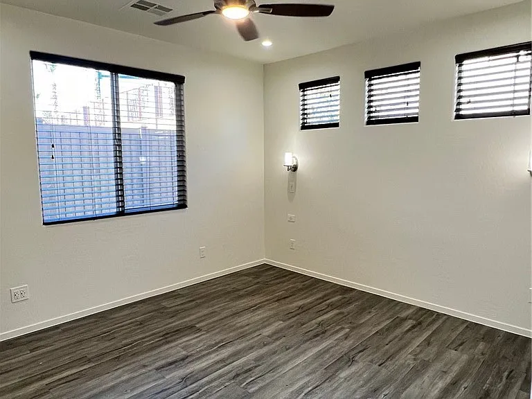 1586 Tilman Ln — Photo 10
