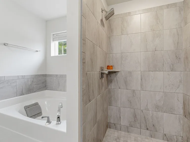 1101 Knobcrest Ct — Photo 32