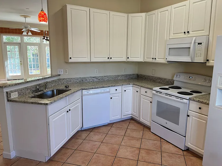 4315 Stratton Village Ln — Photo 6