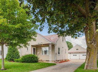 1910 N Richmond St, Appleton, WI 54911
