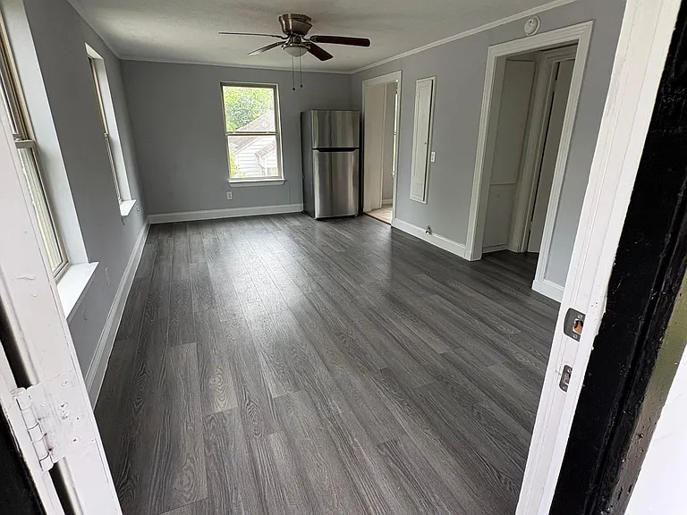 702 Rosedale St #3 — Photo 6