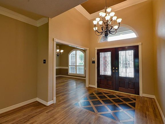 5th image of 8302 Vaulted Pine Dr