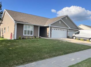 1901 Huckleberry Ave, Omro, WI 54963