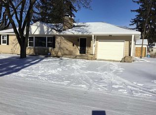 1401 Northlawn Dr, Fort Wayne, IN