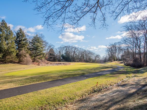 158 Heritage Vlg #B, Southbury, CT 06488