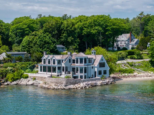 96 Waites Landing Road, Falmouth, ME 04105