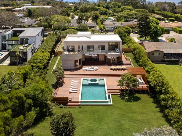 29329 Bluewater Rd, Malibu, CA 90265