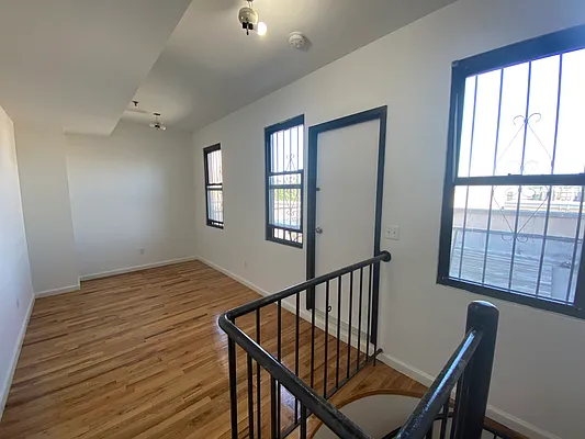 Rented by Bedford 6 Real Estate | media 16