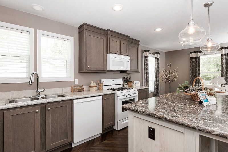 1st image of 25606 Baltusrol Dr