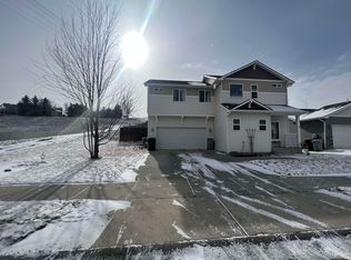 1305 SW Lost Trail Dr, Pullman, WA 99163