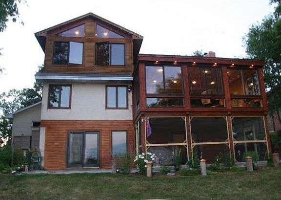 South facing lake side lots of windows