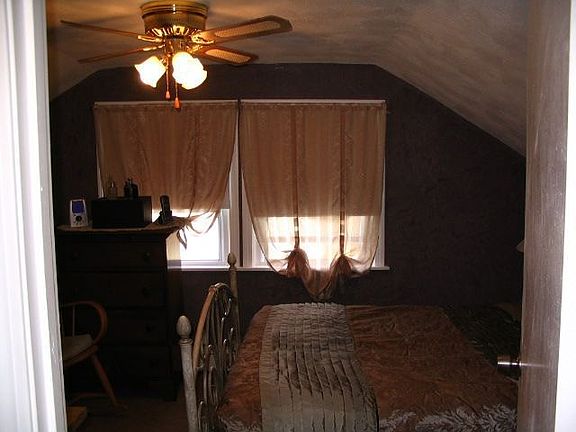 masterbed...