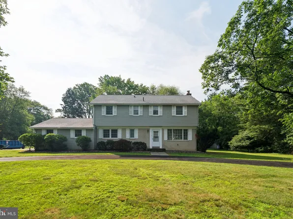 916 Davis Rd, Ambler, PA 19002