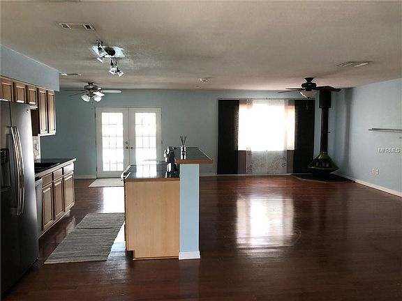 4th image of 4642 Bay Crest Dr