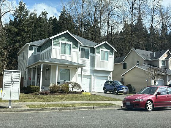 3rd image of 1306 Daffodil Ave NE