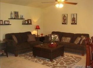 690 Boulevard De Cannes, Edwardsville, IL