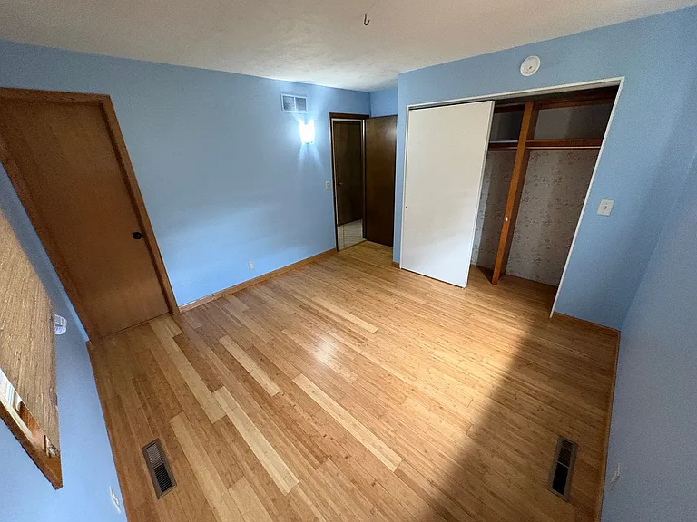 1300 Eastridge Dr — Photo 11