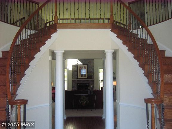 Hampton Federal Foyer