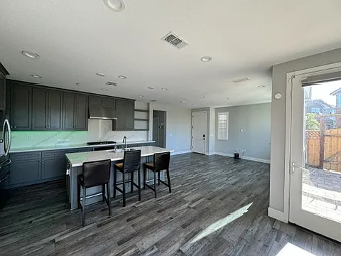 1410 S Maya Way — Photo 36