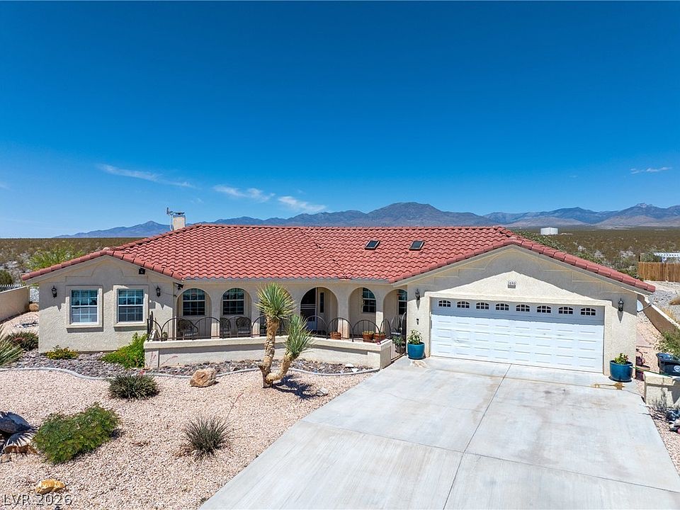 1st image of 3640 E Vineyard Dr N