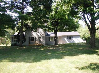 1445 E Auburn Rd, Rochester Hills, MI 48307