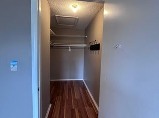 21 Kite Ct, Lawrence Township, NJ 08648