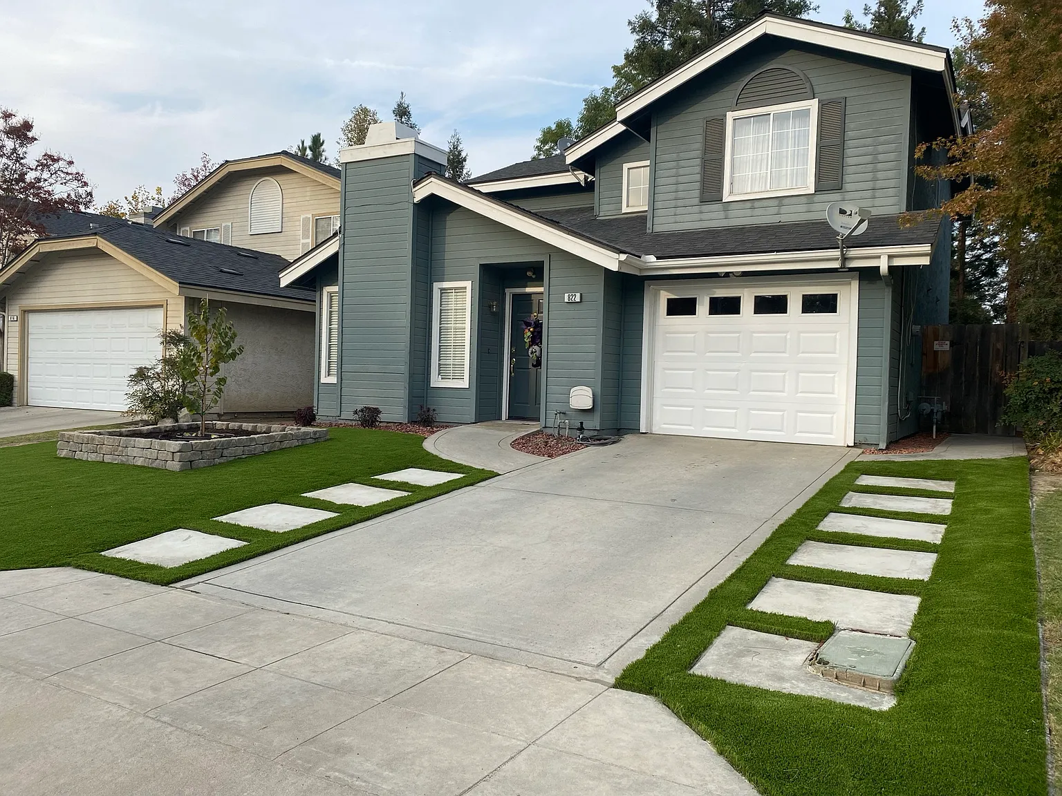 3 bed, 2.5 bath, 1408 sqft, $2,400 — Photo 1