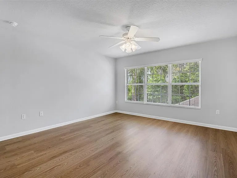 12702 Salomon Cove Dr — Photo 21