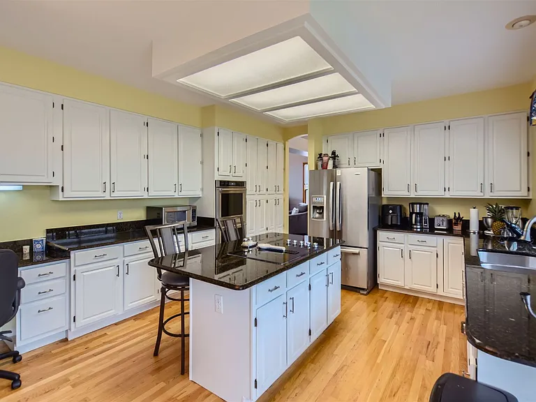 817 Mount Evans Ct — Photo 11