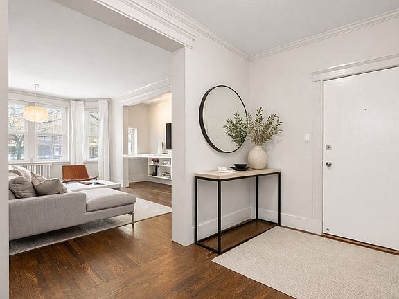 4th image of 1407 Beacon St APT 4