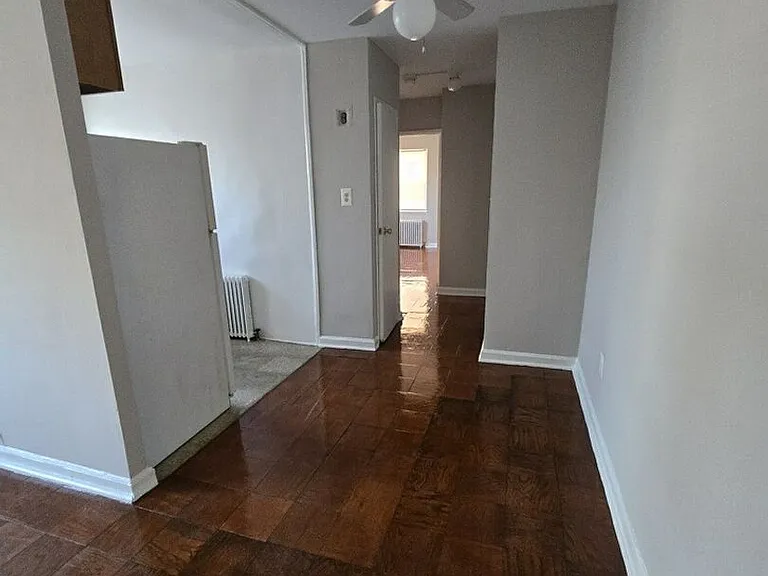 208 Kenilworth Ave NE — Photo 10