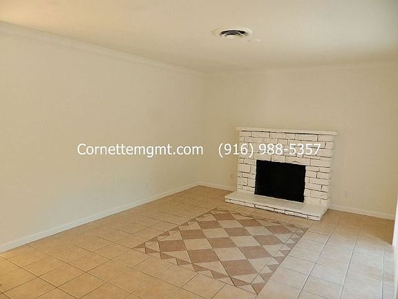 3rd image of 2101 Berg Ave