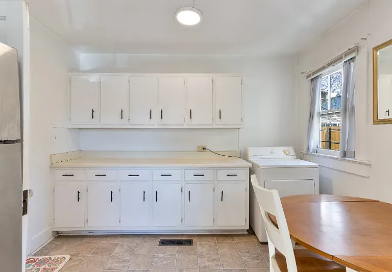 1003 Center St NW #B — Photo 15