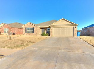 572 Fox Den Dr, Newcastle, OK 73065