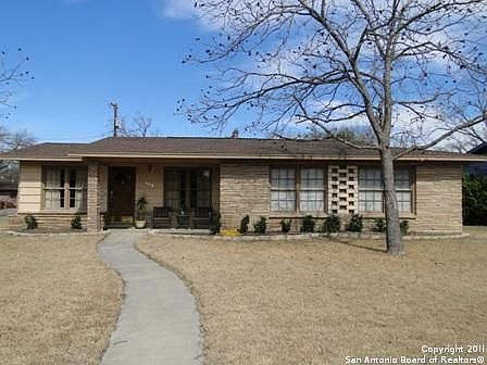 2nd image of 603 E Nottingham Dr