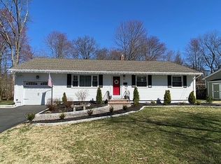 79 Cromwell Ct, Berkeley Heights, NJ 07922